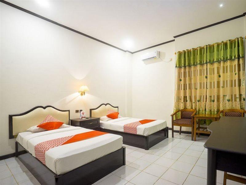 Urbanview Hotel Gading Kencana Samarinda By Reddoorz Esterno foto